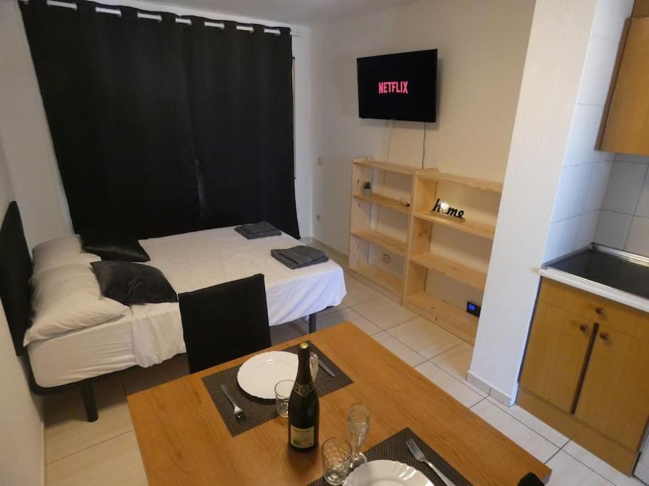 Estudio Con Vistas, Roses Zewnętrze zdjęcie