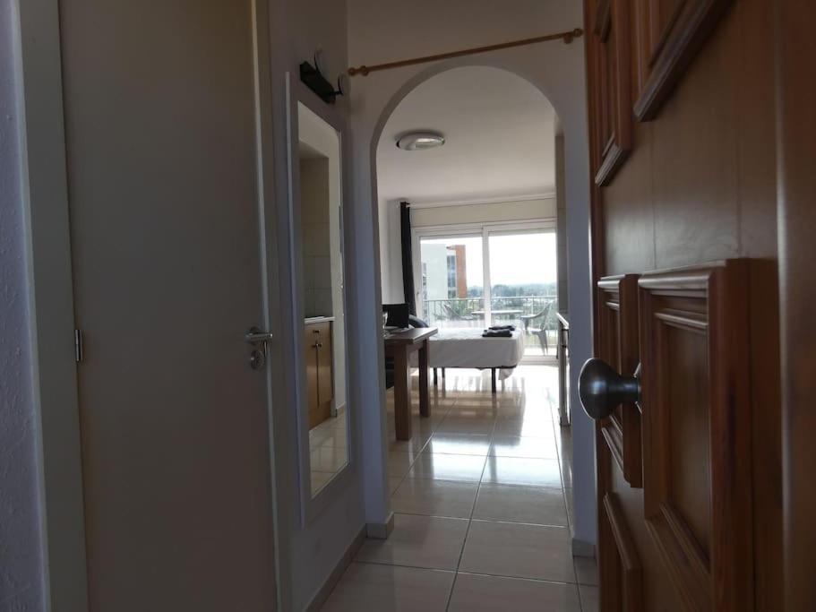 Estudio Con Vistas, Roses Zewnętrze zdjęcie